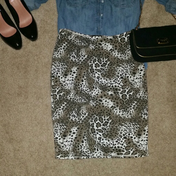 Pencil skirt