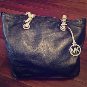 Michael Kors Jetsetter Tote Used