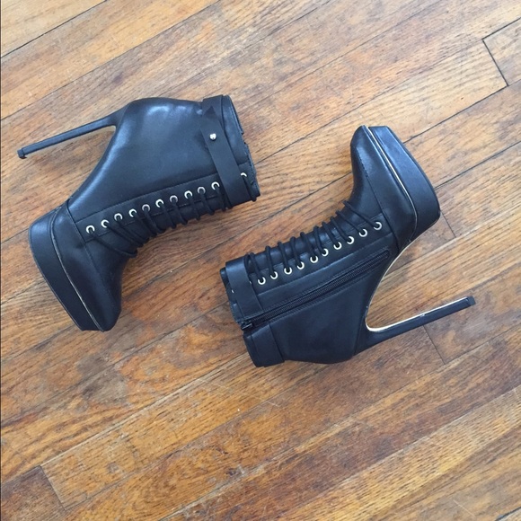 Black booties!!!