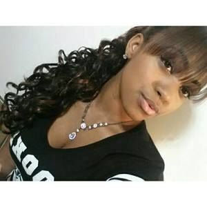 Meet your Posher, Tia