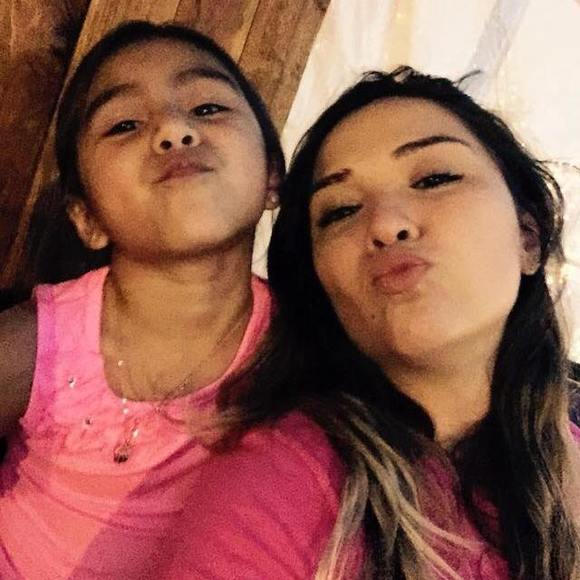 Meet your Posher, Roxanne - Picture 1 of 1