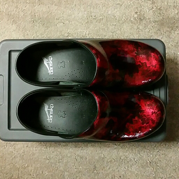 Clogs