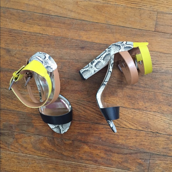 Cute sandal!!!