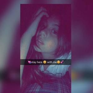 Meet your Posher, Manuela