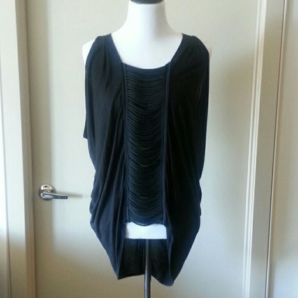 Black, sleeveless top