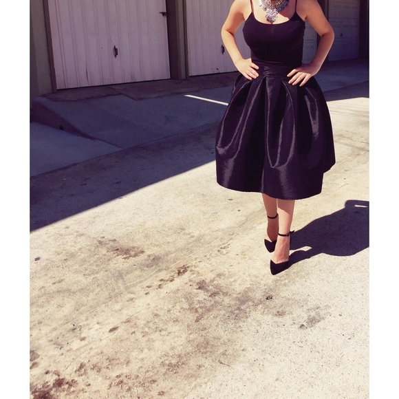 Black puff skirt