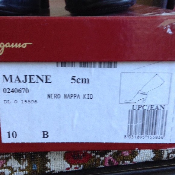 😀😀SOLD😀😀Salvatore Ferragamo Women's SZ 10 Boot