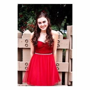 Meet your Posher, Hannah