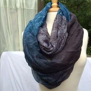 Infinity scarf