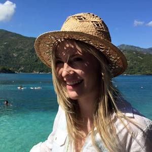 Meet your Posher, Clair