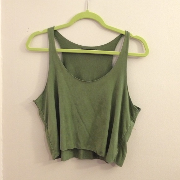 Brandy Melville crop top