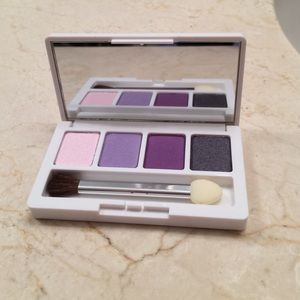 Clinique eyeshadow palette