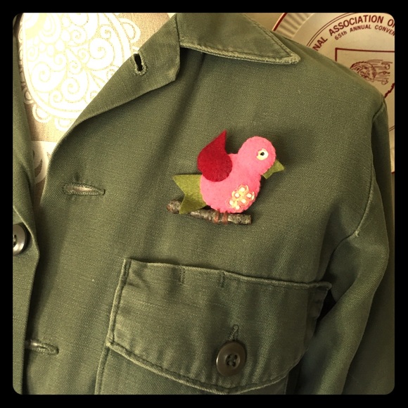 Put A Bird On It Pin - Picture 1 of 4