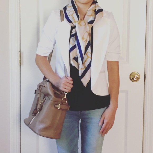 The perfect white blazer