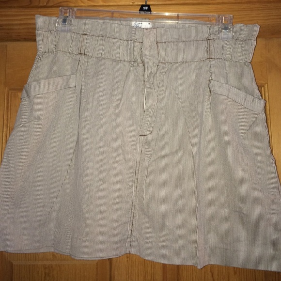American Eagle Outfitters skirt