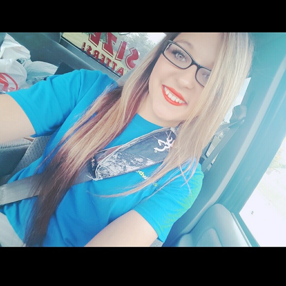 Meet your Posher, Lydia