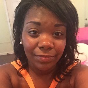 Meet your Posher, Natasha