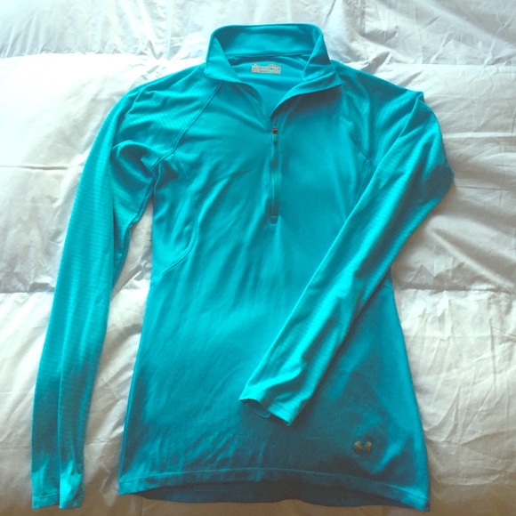 Under Armour blue semi-fitted workout top