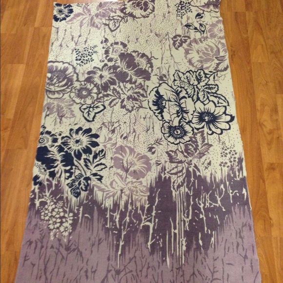 Area rug