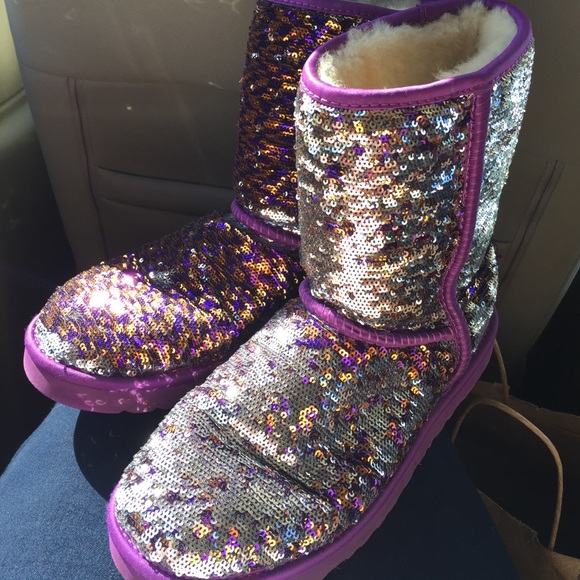 Beautiful sequin Ugg boots!! Practically brand new - Picture 1 of 4