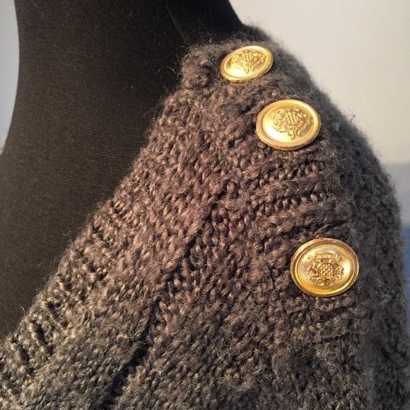 Wool sweater only worn once - Picture 2 of 3