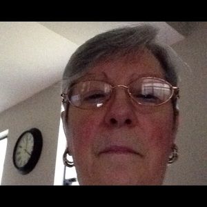 Meet your Posher, Clara