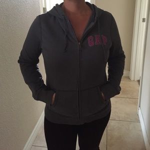 Gap sweatshirt