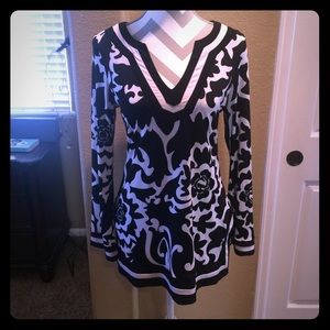 White House Black Market kaftan