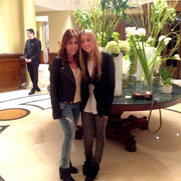 Meet your Posher, Iris