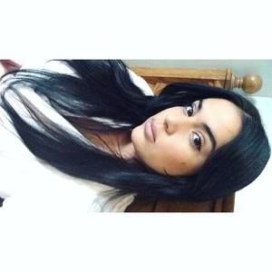 Meet your Posher, Paola