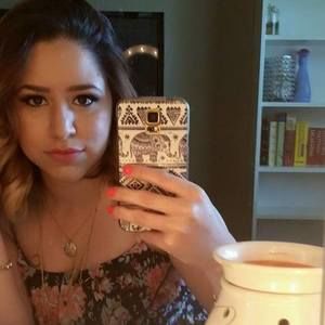 Meet your Posher, Marlen