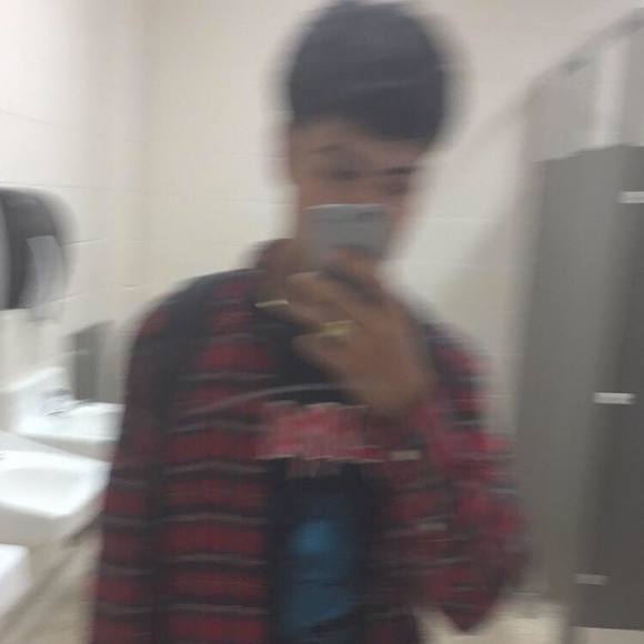 Meet your Posher, Andrew - Picture 1 of 1