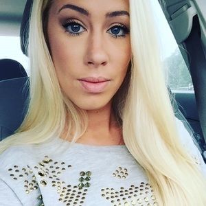 Meet your Posher, Marissa