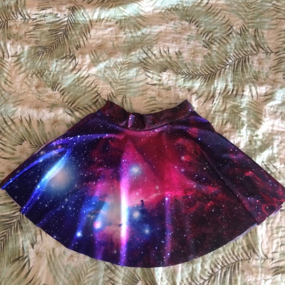 ❤️❤️Reduced❤️❤️❤️ skater skirt