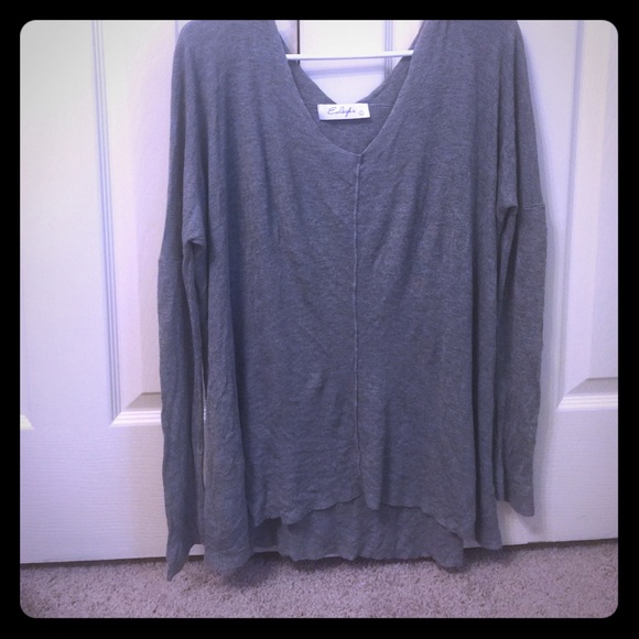 Slowly light weight sweater - Picture 1 of 4