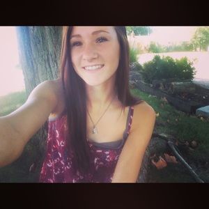 Meet your Posher, Lauren