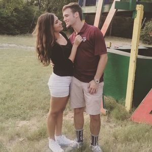 Meet your Posher, Layla