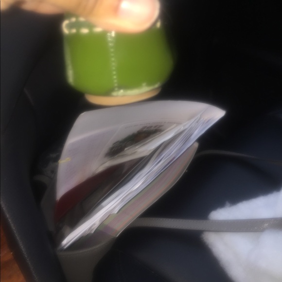 Meet your Posher, Nikki - Picture 2 of 3