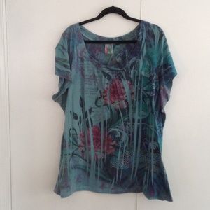 Multi-colored floral print v-neck top
