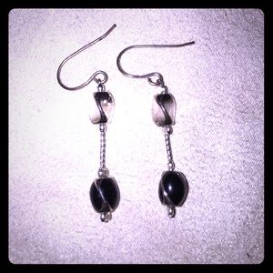 💰Black and Silver Dangling Earrings💰