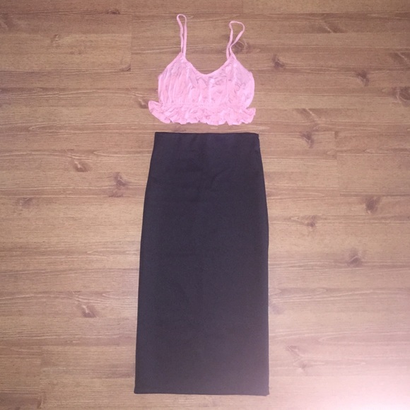 Black pencil skirt.