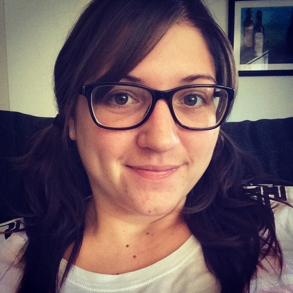 Meet your Posher, Brittany - Picture 3 of 3