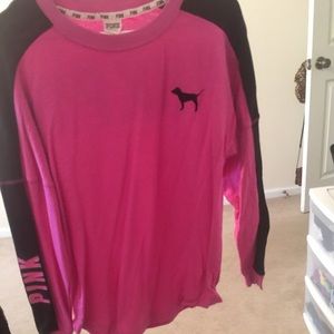 Crew neck, I accept money gram also.