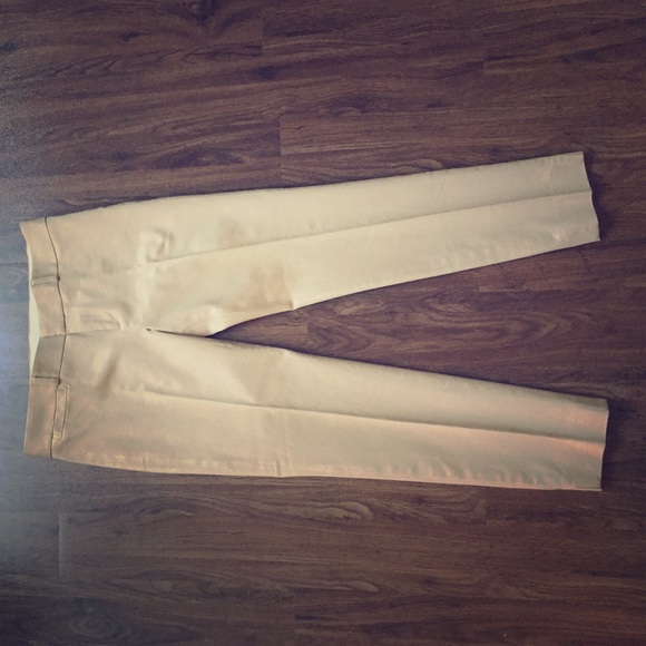 Banana Republic Kaki pants