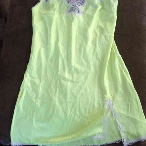 NWT Victoria Secret nightgown
