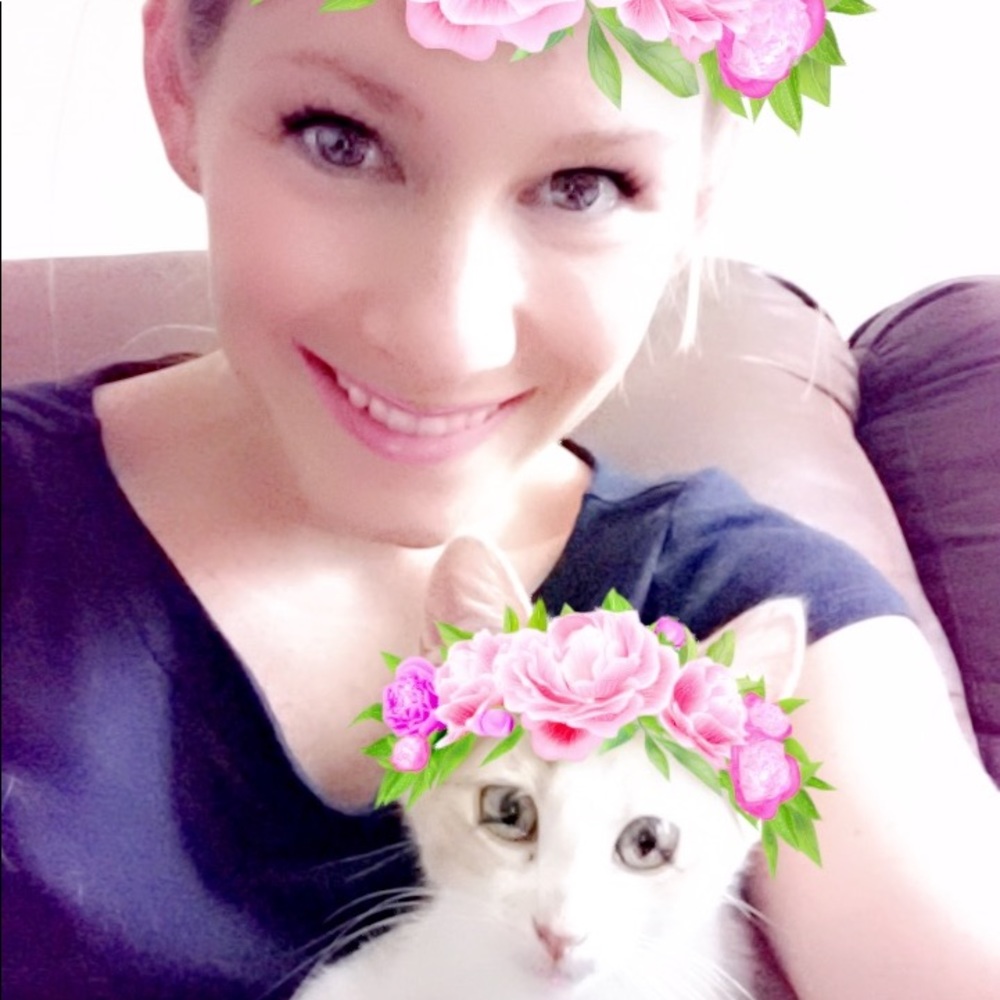 Meet your Posher, Leslie