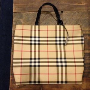 Burberry pocketbook