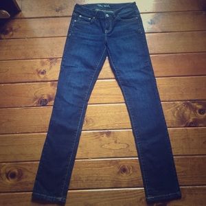 Aeropostale skinny jeans size 6!