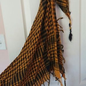 3-point scarf