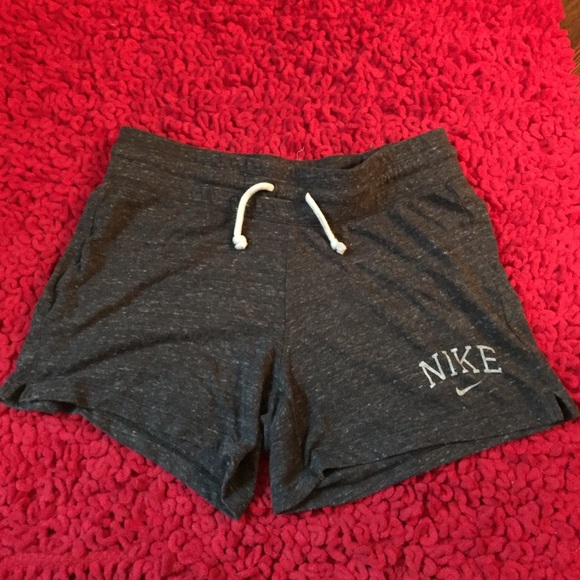 Nike lounge pants